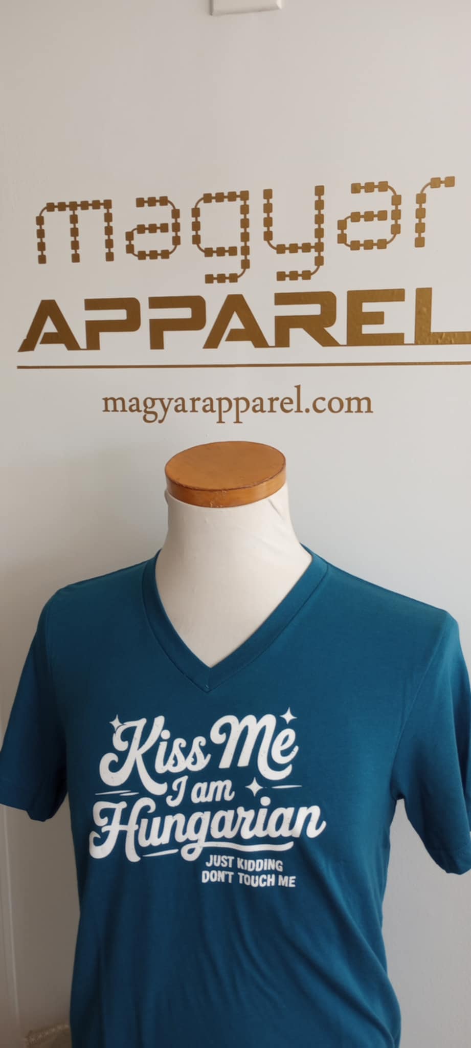 Kiss Me I am Hungarian T-shirt