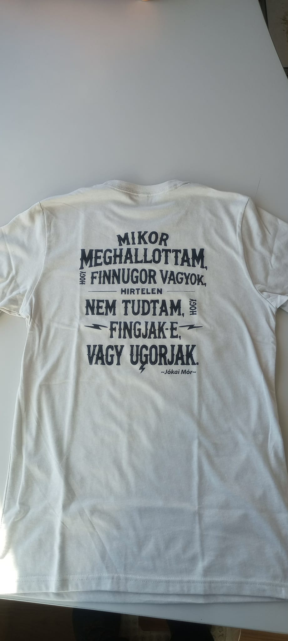 Finnugor Tee