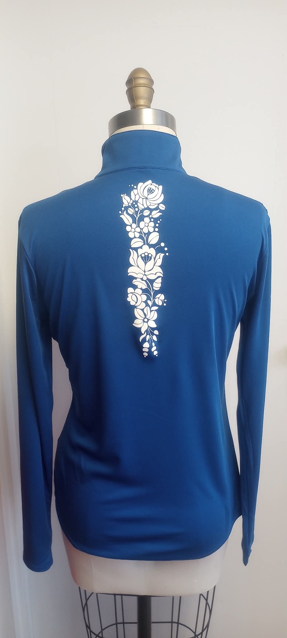 Kalocsa Sport Pullover w/ Hungary Coat